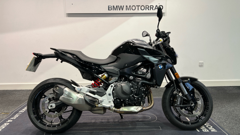 BMW F900 R